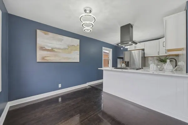 3910 W 85th ST, Chicago, IL 60652