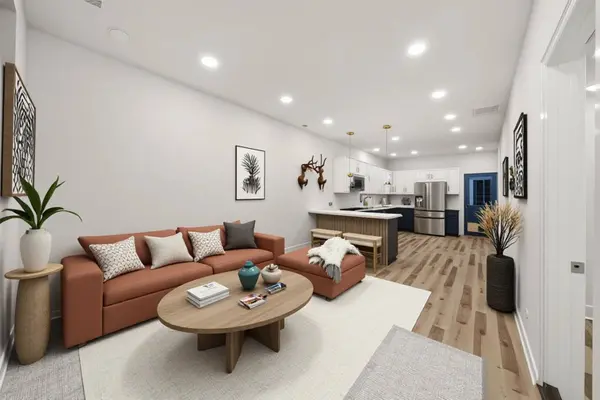 1040 W 34th PL, Chicago, IL 60608