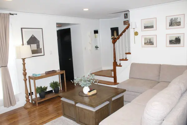 6034 S Komensky AVE, Chicago, IL 60629