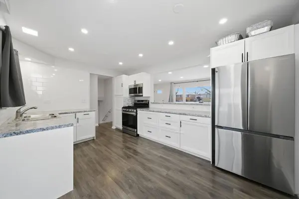 7635 S Oconto AVE, Bridgeview, IL 60455