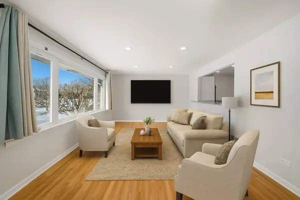 7635 S Oconto AVE, Bridgeview, IL 60455