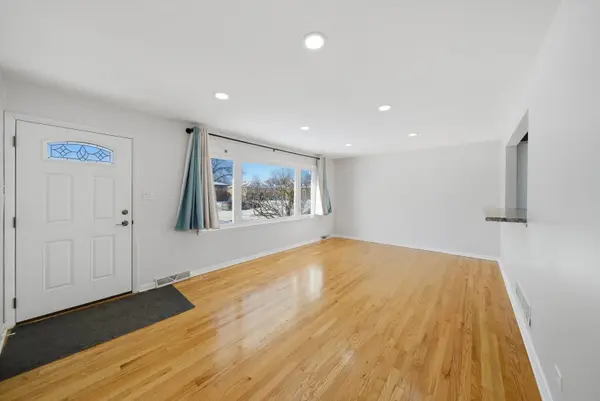 7635 S Oconto AVE, Bridgeview, IL 60455