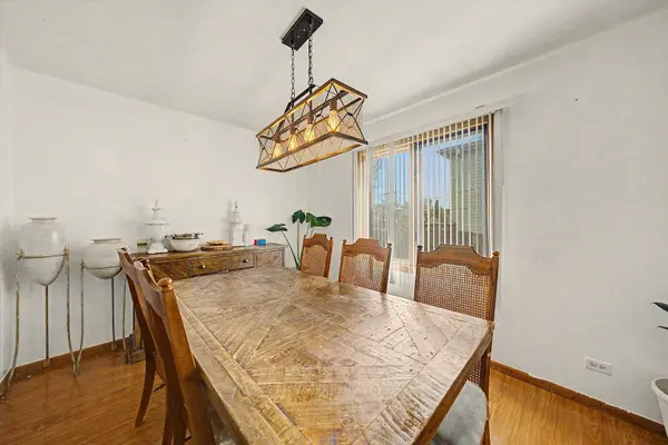 8916 W 85th PL, Justice, IL 60458