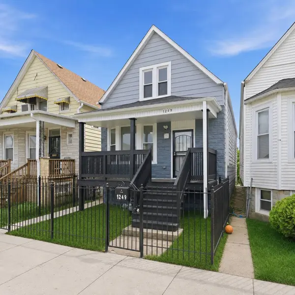 1249 W 73rd PL, Chicago, IL 60636