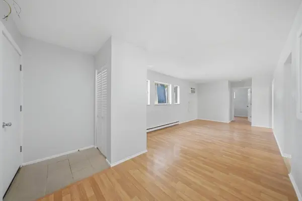 7525 Adams ST #1W, Forest Park, IL 60130