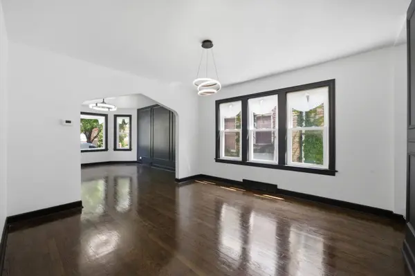 6604 S Rockwell ST, Chicago, IL 60629
