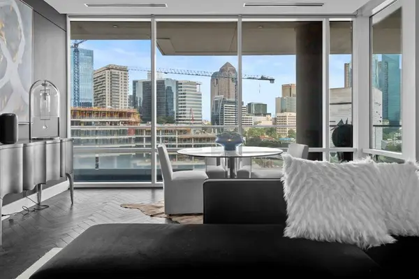 2408 Victory Park Lane #736, Dallas, TX 75219