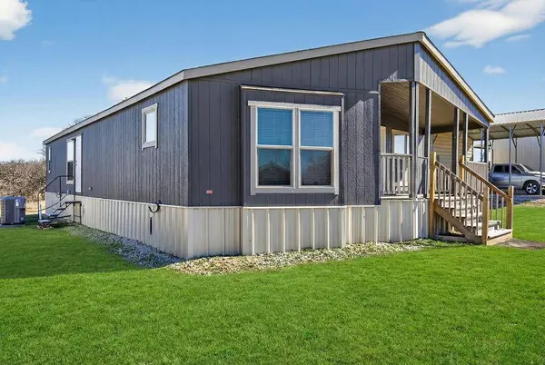 154 Firefly Drive, Springtown, TX 76082