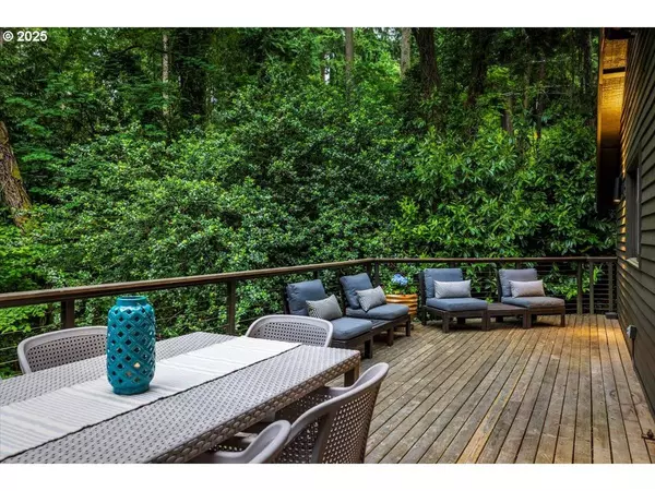 2010 S Palatine Hill RD, Portland, OR 97219