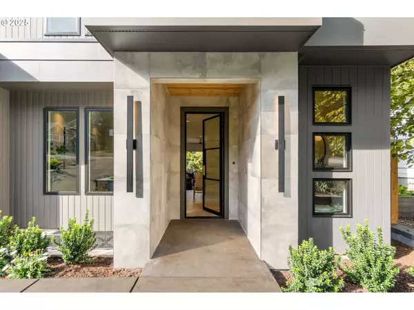 1225 SPRUCE ST, Lake Oswego, OR 97034