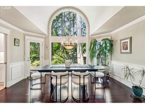 1865 PALISADES LAKE CT, Lake Oswego, OR 97034