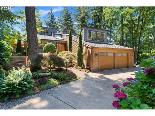 1990 Indian Trail, Lake Oswego, OR 97034