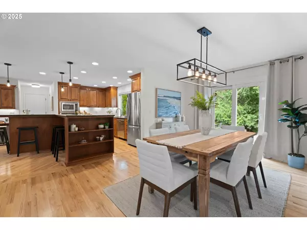 3777 RIVERS EDGE DR, Lake Oswego, OR 97034