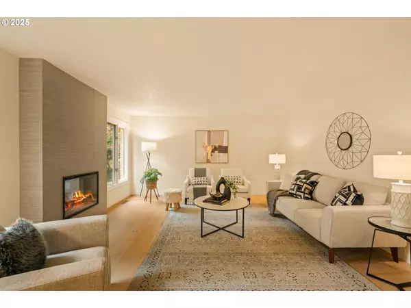 5952 SUNBROOK DR, Lake Oswego, OR 97035