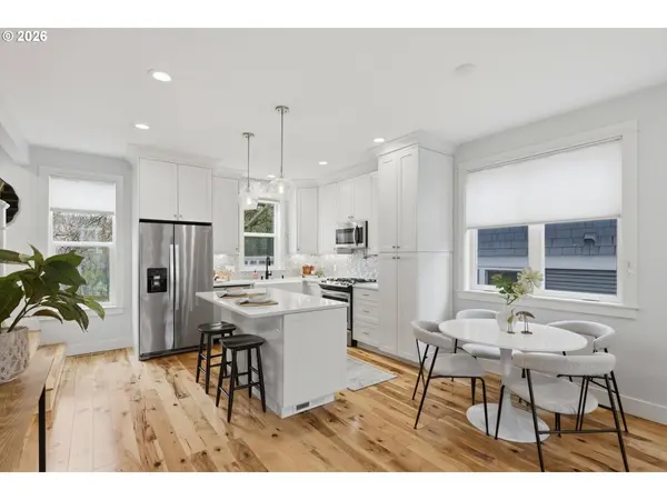 3515 NE RODNEY AVE ##A, Portland, OR 97212