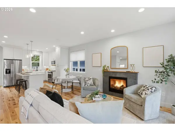 3515 NE RODNEY AVE ##A, Portland, OR 97212