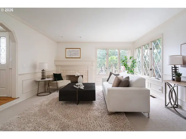 4077 BUCK BRUSH LN, Lake Oswego, OR 97035