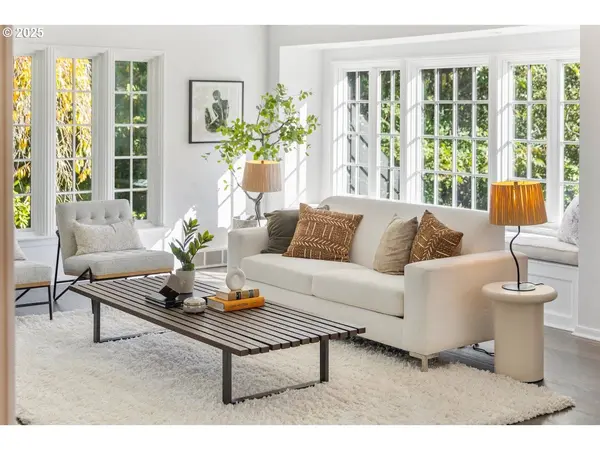 2850 NW VERDE VISTA TER, Portland, OR 97210