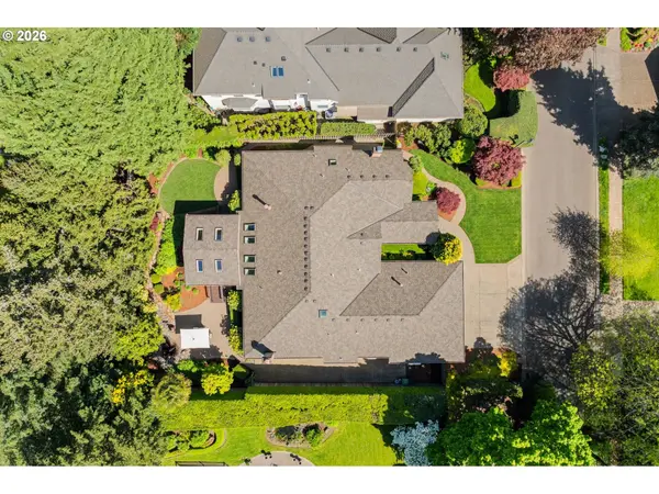3855 RIVERS EDGE DR, Lake Oswego, OR 97034