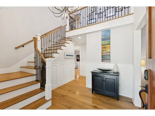 19505 OLSON AVE, Lake Oswego, OR 97034