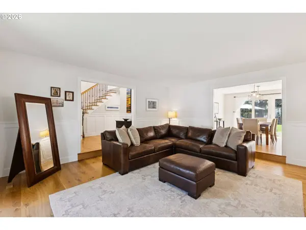 19505 OLSON AVE, Lake Oswego, OR 97034
