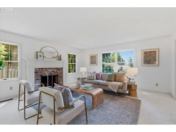 3339 TEMPEST DR, Lake Oswego, OR 97035