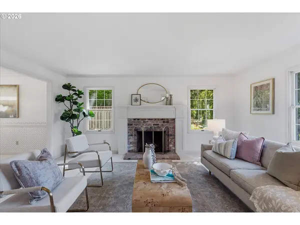 3339 TEMPEST DR, Lake Oswego, OR 97035