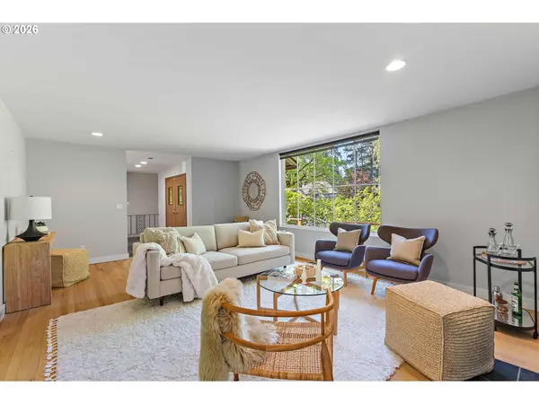 361 BERWICK RD, Lake Oswego, OR 97034