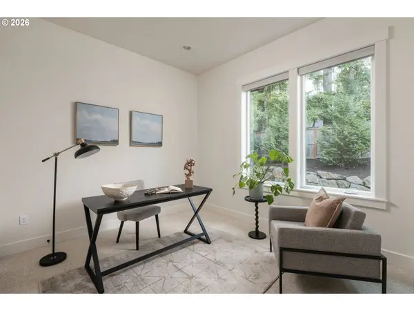 1921 MAPLELEAF CT, Lake Oswego, OR 97034