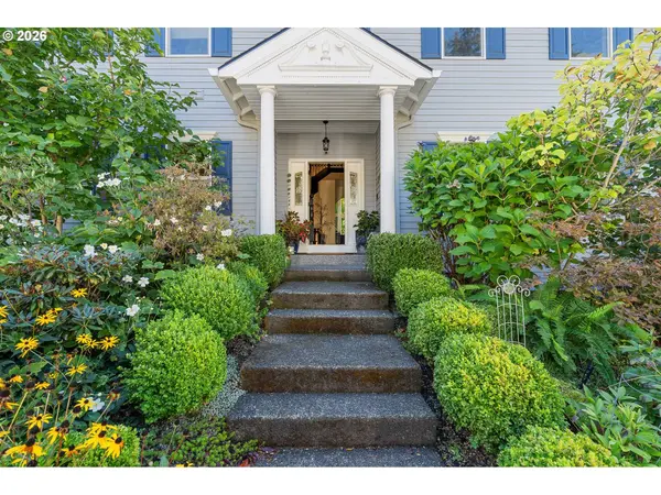 25619 CHERYL DR, West Linn, OR 97068