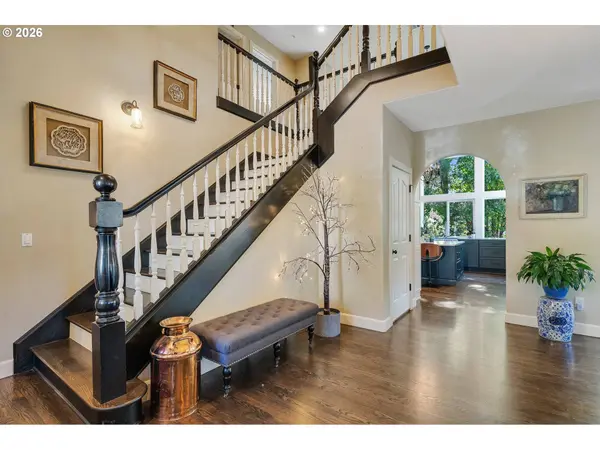 25619 CHERYL DR, West Linn, OR 97068