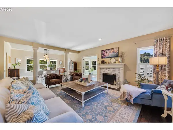25619 CHERYL DR, West Linn, OR 97068