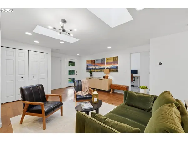 5711 MCEWAN RD, Lake Oswego, OR 97035