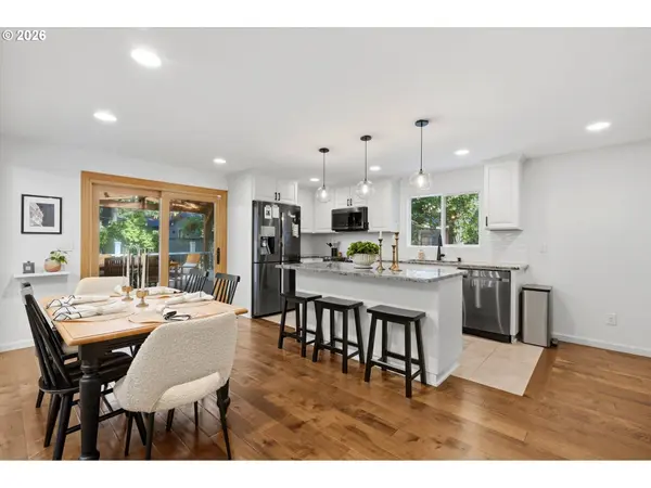 5711 MCEWAN RD, Lake Oswego, OR 97035