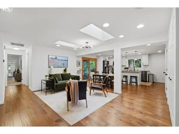 5711 MCEWAN RD, Lake Oswego, OR 97035