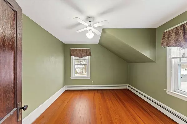 197 Avenue C, Woonsocket, RI 02895