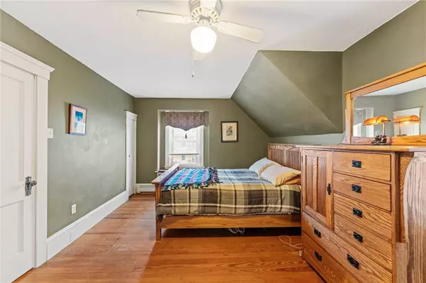 197 Avenue C, Woonsocket, RI 02895