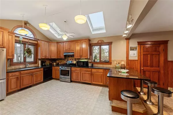 197 Avenue C, Woonsocket, RI 02895