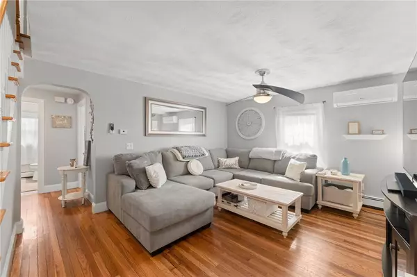 91 Marshall AVE, Cumberland, RI 02864