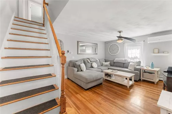 91 Marshall AVE, Cumberland, RI 02864