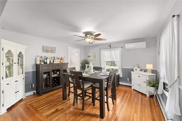 91 Marshall AVE, Cumberland, RI 02864