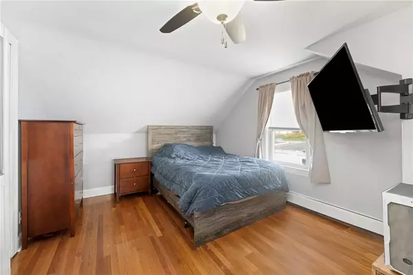 91 Marshall AVE, Cumberland, RI 02864