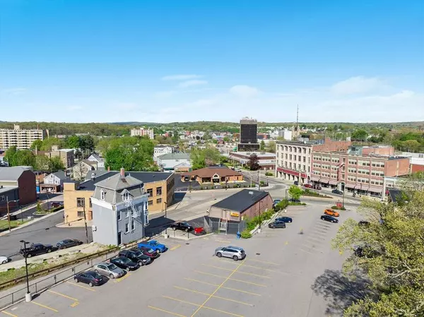 18 Blackstone Street, Woonsocket, RI 02895