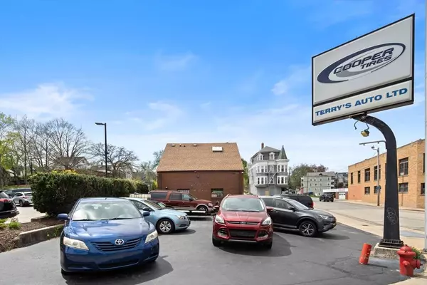 18 Blackstone Street, Woonsocket, RI 02895