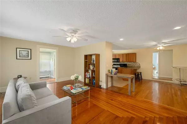 54 Pond ST, Norfolk, MA 02056