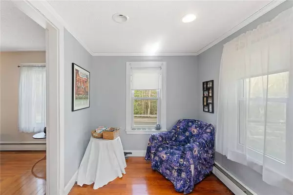 54 Pond ST, Norfolk, MA 02056