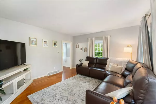 20 Battey AVE, Coventry, RI 02816