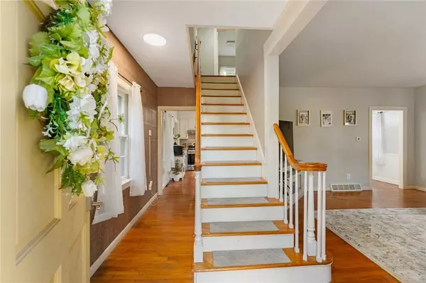 20 Battey AVE, Coventry, RI 02816