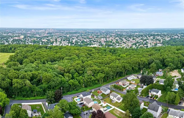 0 Ipswich ST, Johnston, RI 02919