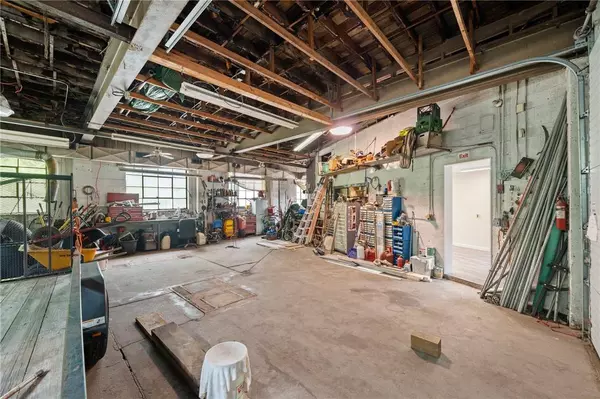 250 Manville RD, Woonsocket, RI 02895